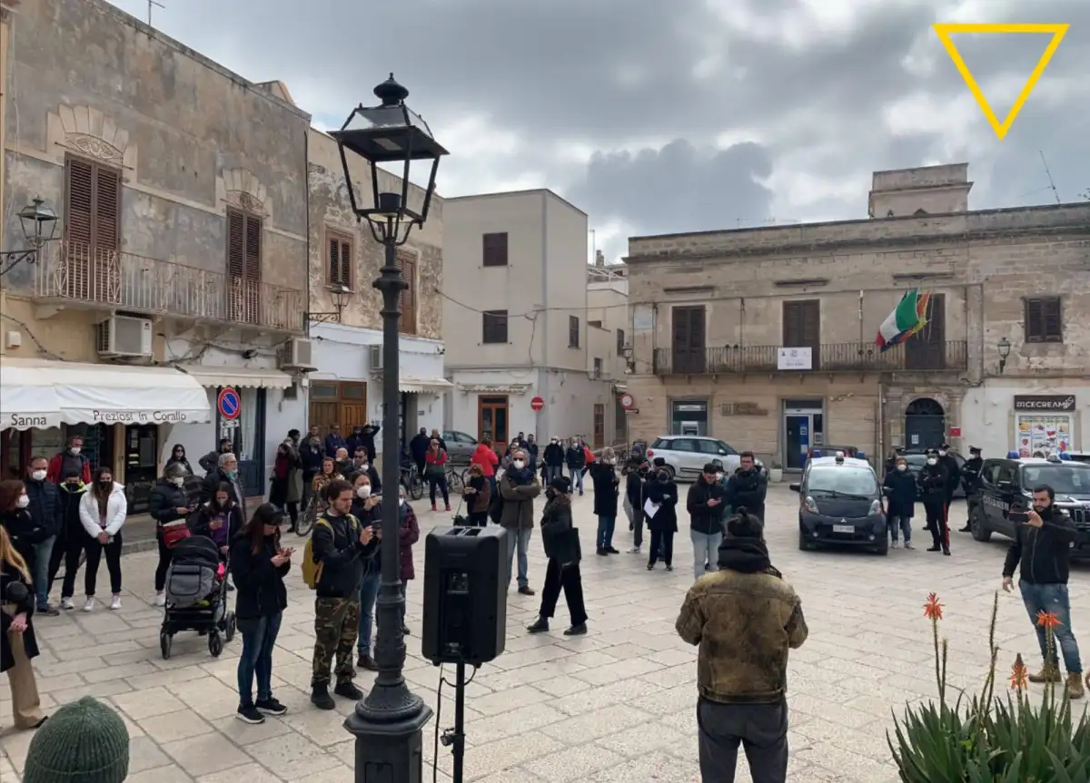 Favignana, assemblea per la verità sul radar militare. Le Isole Egadi contro la guerra